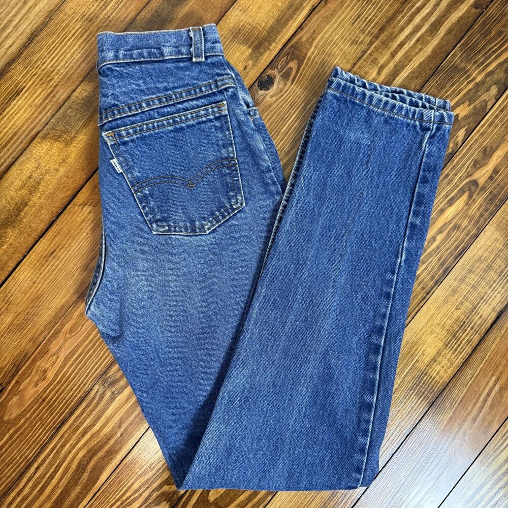 Vintage Levi’s High Rise Straight Leg Mom Jeans, USA | Tagged 9, Actual ~25x31